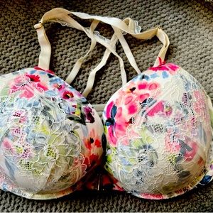 Cacique 40G Front Closure Push Up Bra White Floral Lace